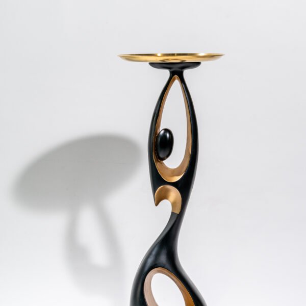 Modrest Abstract Woman Modern Black and Gold Sculpture with Tray, a Stylized Resin Figurine for Contemporary Home Decor