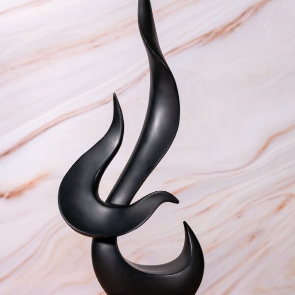 Stylish Retro Abstract Flame Design Matte Finish Black Resin Sculpture, Perfect for Modern Home Decor and Office Desk Accents